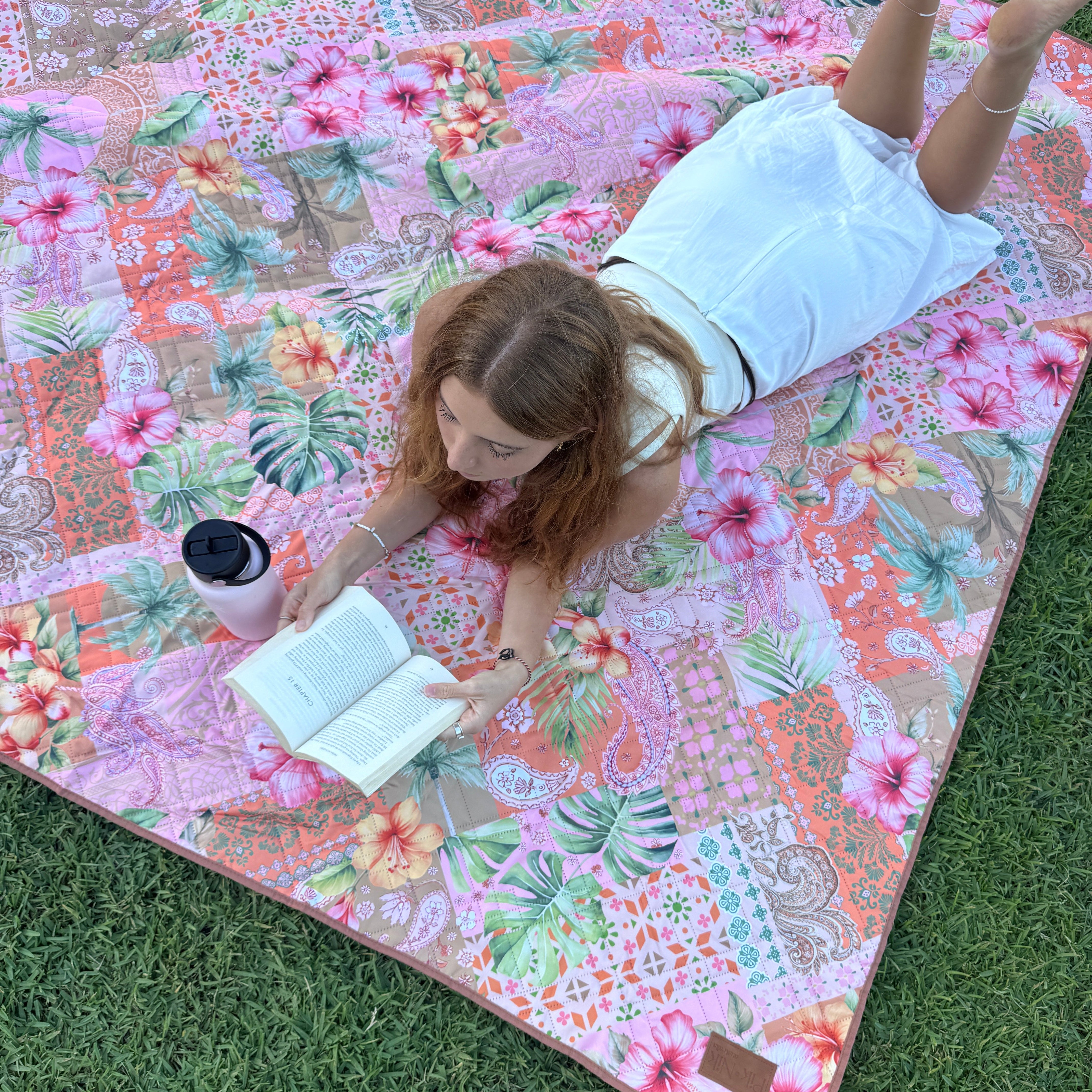 Pichnic Rug Pik•Nik Australia | Machine Washable picnic rug | Wind pegs included