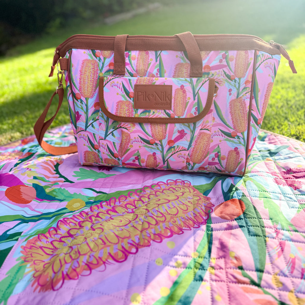 Pichnic Rug Pik•Nik Australia | Machine Washable picnic rug | Wind pegs included